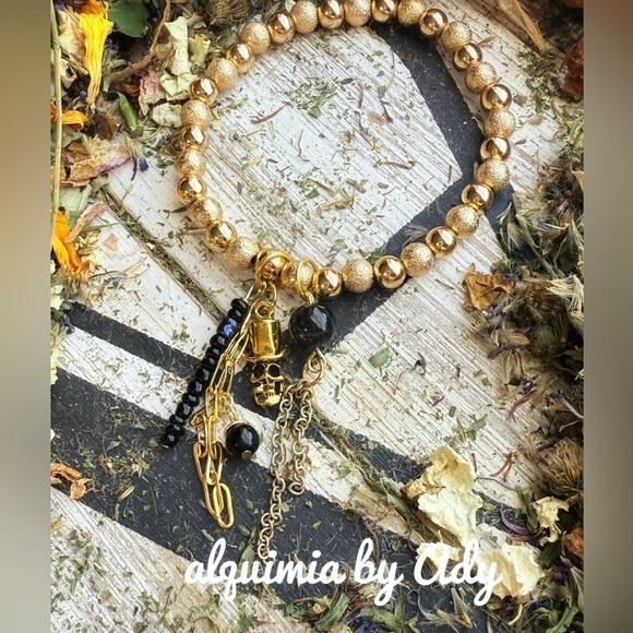 Alquimia Gold and Black Beaded Bracelet - Picture 2 of 2